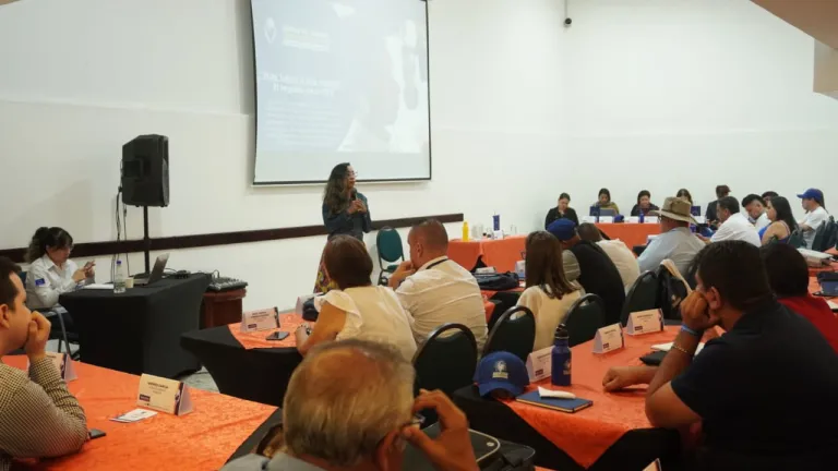 Las radios comunitarias y su papel clave en la construcción de paz 