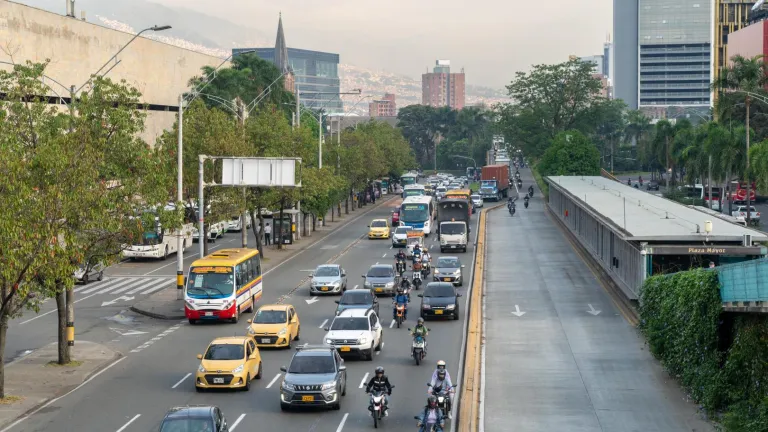 Precio pasaje bus y Metro en Medellín y Valle de Aburrá 2025