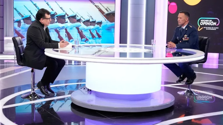 Entrevista al ministro de Defensa, Pedro Sánchez, en Noches de Opinión con Hollman Morris