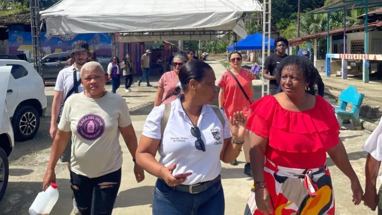 Vicheras mexicanas en Buenaventura: intercambio cultural fortalece el viche del Pacífico colombiano