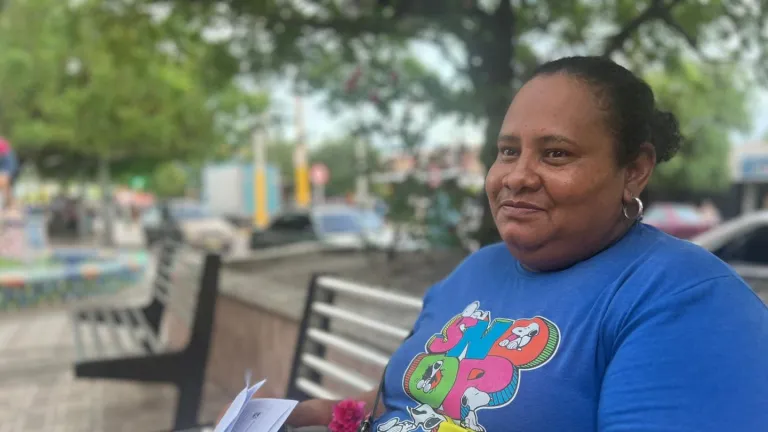  Betty María Gil mujer sobreviviente violencia paramilitar Colombia