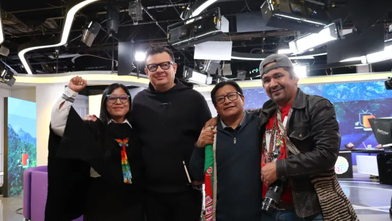 RTVC y Hollman Morris reciben reconocimiento del pueblo Nasa