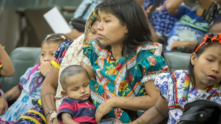 Hospitalizan en Medellín a dos menores emberá katío