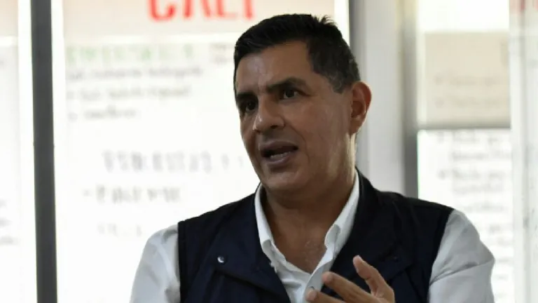 El senador Alexander López pide la renuncia del alcalde de Cali, Jorge Iván Ospina 