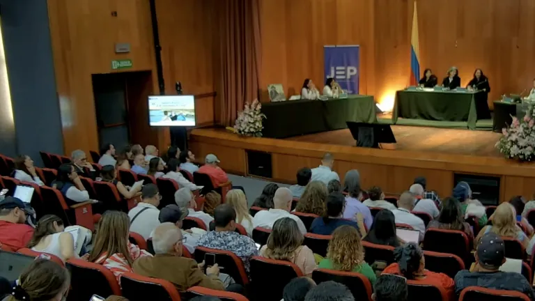 Audiencia de la JEP en Bucaramanga por crímenes del Bloque Magdalena Medio