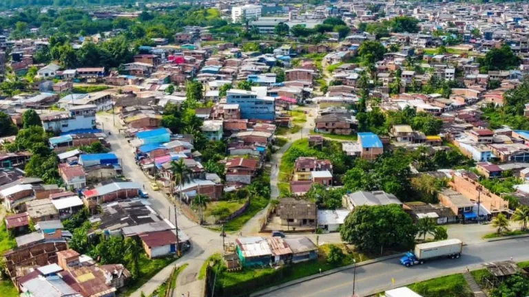 Fuerzas Militares refuerzan patrullajes en Buenaventura 