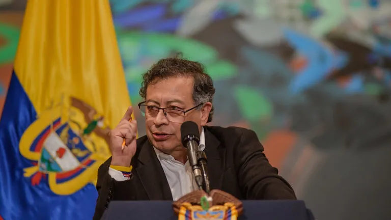 campesino en la Constitución colombiana con el apoyo del Congreso