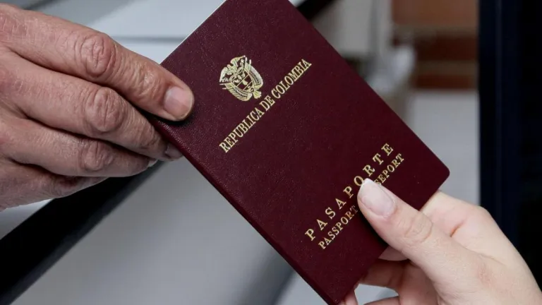 Pasaportes colombianos elaboración en Portugal