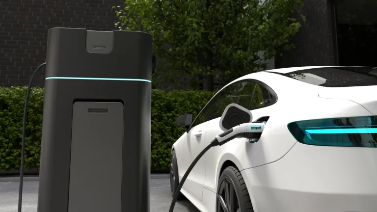 Beneficios tributarios por tener carro eléctrico