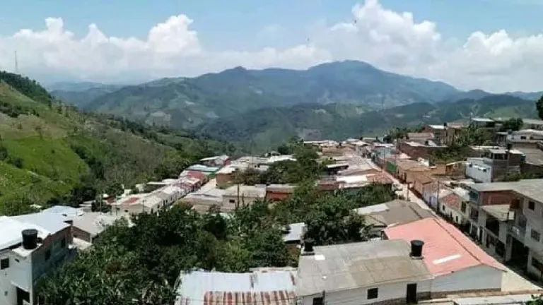 Denuncian combate cerca de escuela rural del Catatumbo