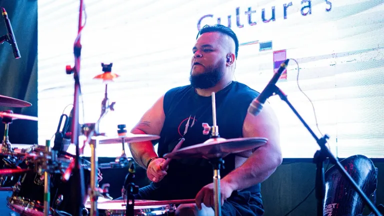 Freddy Álvarez, historia de un baterista 