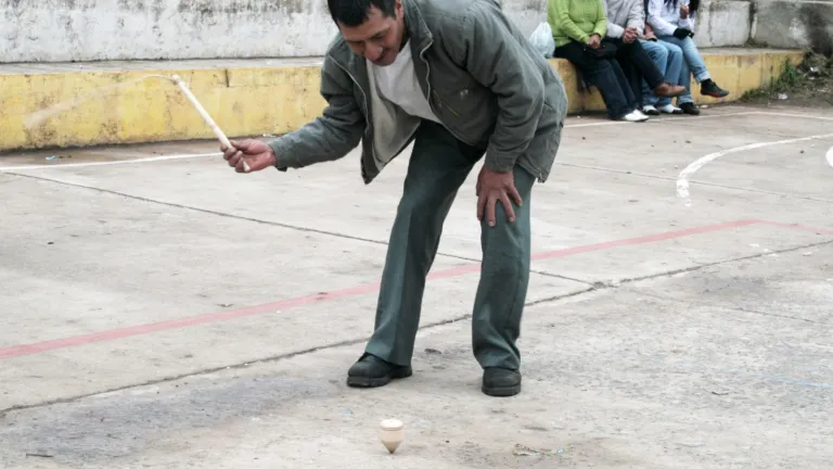 Juegos tradicionales de Nariño, Colombia: cucunubá, juego de bolas y más 
