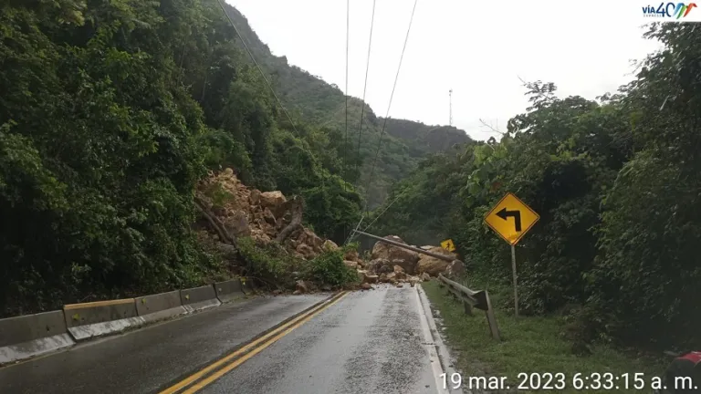 Vía Bogotá-Girardot 19 de marzo: cierre total por caída de roca