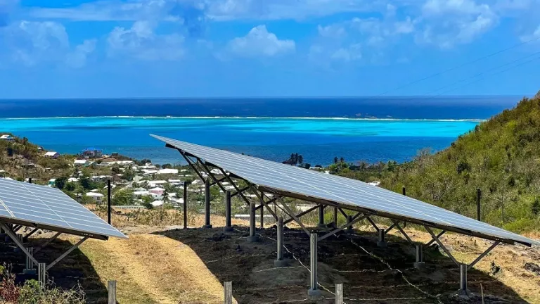 Providencia y Santa Catalina: plan piloto de energias renovables