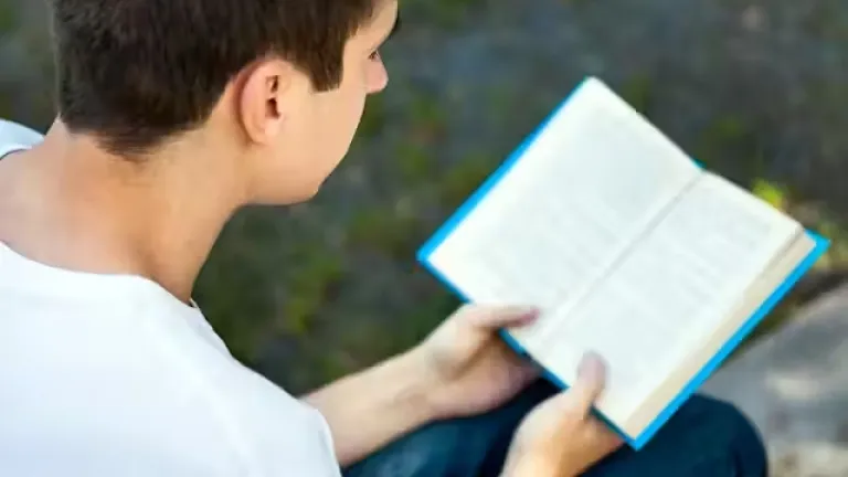 ¿Se puede fomentar la lectura entre los escolares si sus futuros maestros apenas leen?