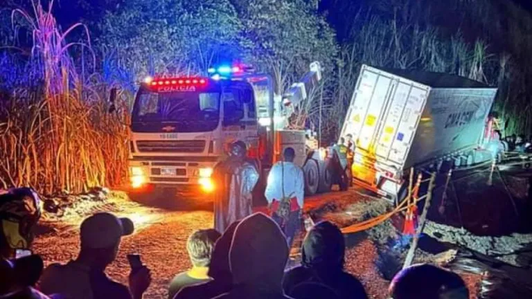 Caldas: cerraron la vía Cauyá - La Felisa