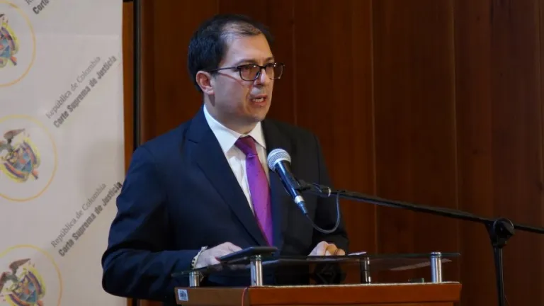 Levantadas órdenes de captura a negociadores de disidencias