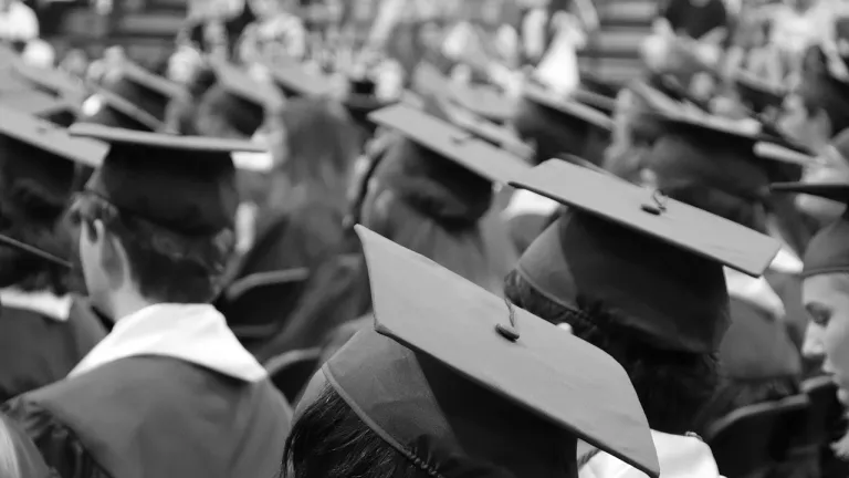 Estudiantes colombianos no tendrán que homologar título de bachiller en España