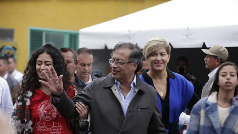 Gustavo Petro ya votó 