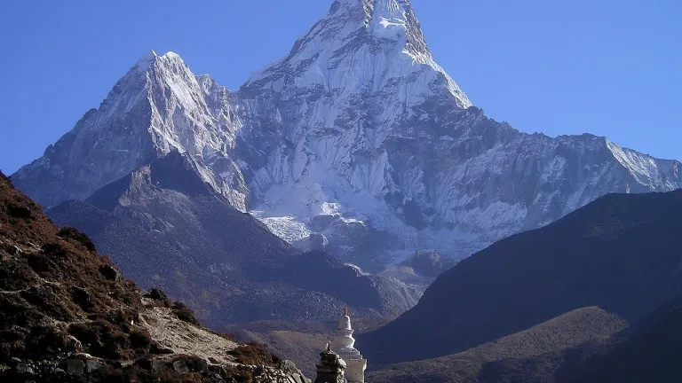 El Himalaya, un destino de aventura cada vez más peligroso