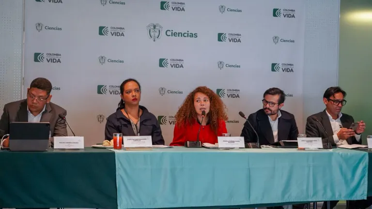 OCAD de Ciencia e Innovación aprueba $243 mil millones para proyectos de investigación en Colombia