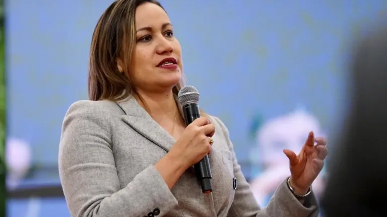 Carolina Corcho habla sobre intervenciones a EPS
