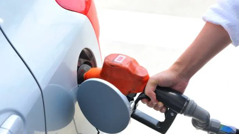 impuesto a la gasolina 2025: cómo funcionará 