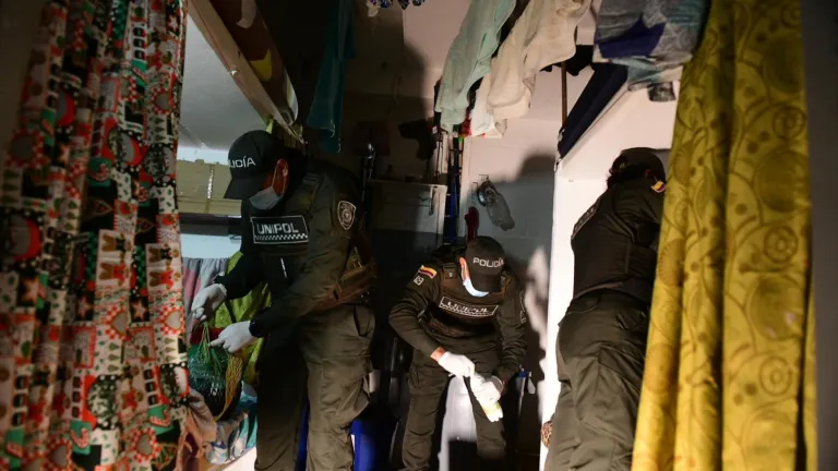 intervención policial a cárceles del país en contra de la extorsión 