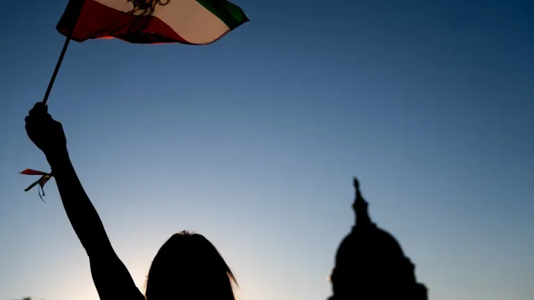 Mahsa Amini: Un mes de su muerte en Irán 