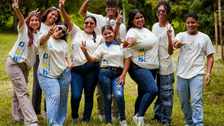 Jóvenes en Sierra Nevada. / Foto: MinEducación.