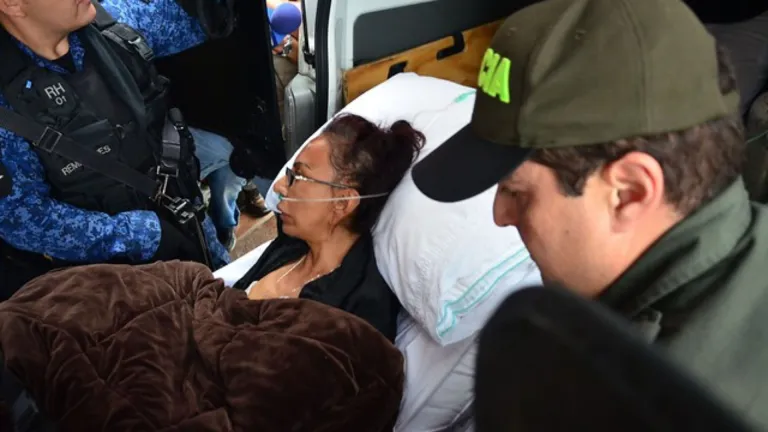 Enilce López alega problemas de salud para y no asiste a citación de la JEP