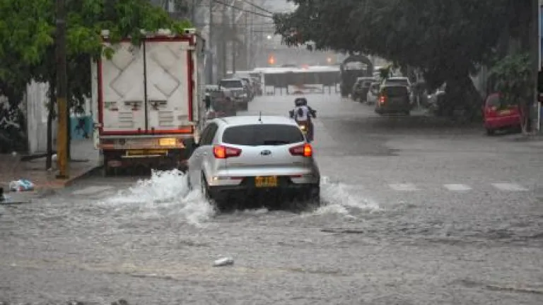 Fuertes lluvias crecieron el arroyo ‘Don Juan’: dos personas desaparecidas en Barranquilla