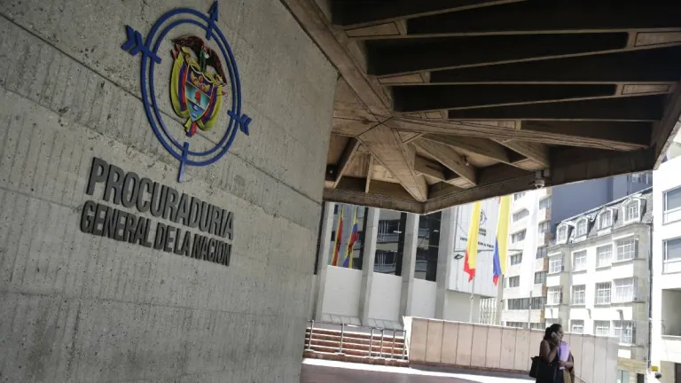 Formulan pliego de cargos a cinco policías por homicidio y tortura en Caldas