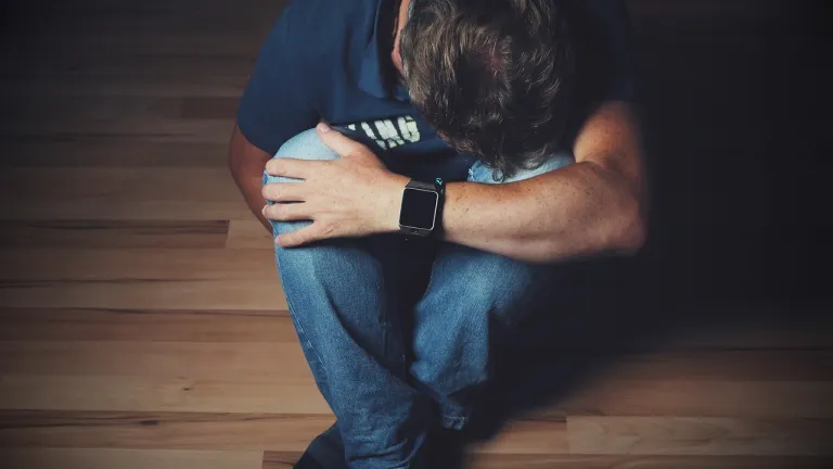 Cómo prevenir el suicidio en Instituciones de Educación Superior