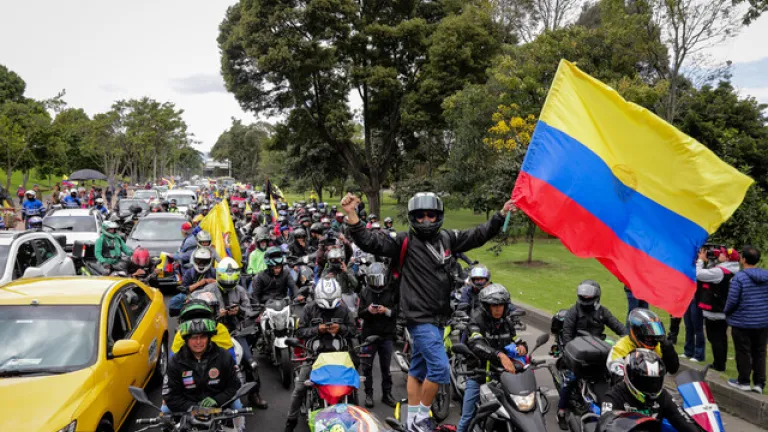 Alza del combustible en Colombia: marchas y perspectivas de protesta