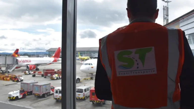 Avianca: SuperTransporte impone medidas por fallas en la información a usuarios