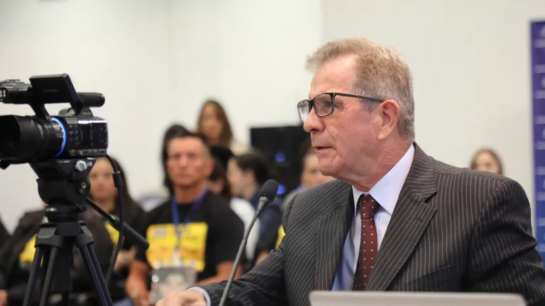 JEP imputa al general Mario Montoya por ejecuciones extrajudiciales