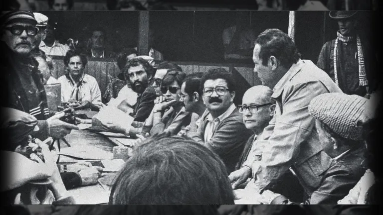 Historias de paz en Colombia: negociaciones en medio del conflicto
