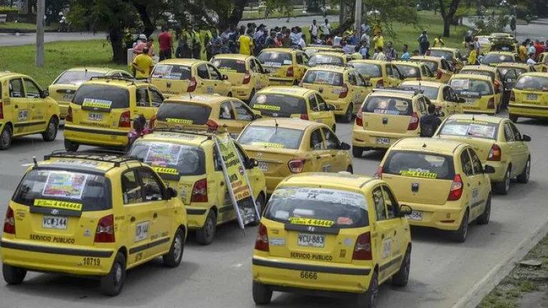 ¿Por qué los taxistas están en paro nacional? ¡Conoce las razones!
