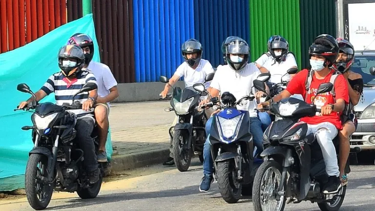 Restricción parrillero hombre en Villavicencio: días y horario