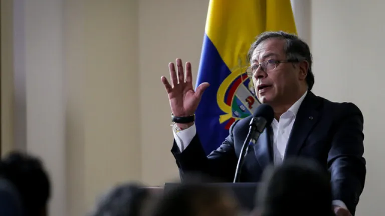 Gustavo Petro asegura que no ha faltado a la Constitución 