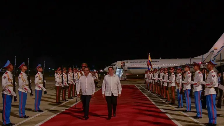 Clausura de diálogos entre el Gobierno Nacional y ELN en La Habana, Cuba