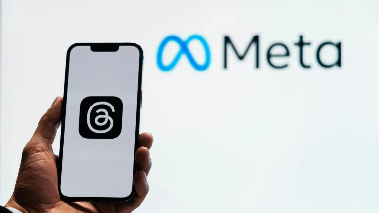 Meta entró al mercado de IA y competirá con ChatGPT