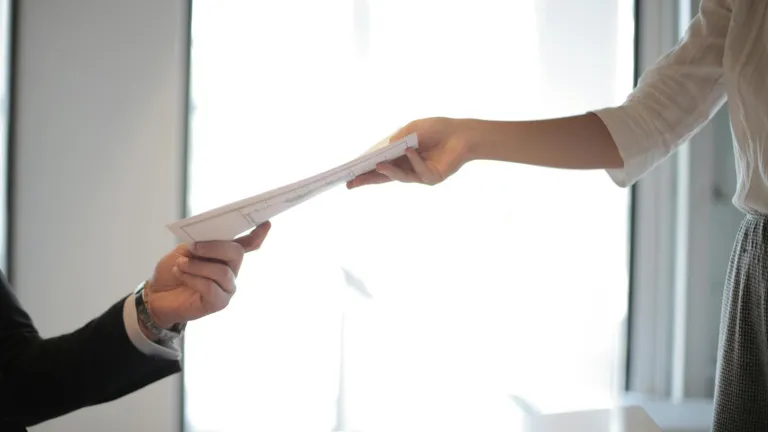 Cifras de empleados crecen en abril 2024, Dane