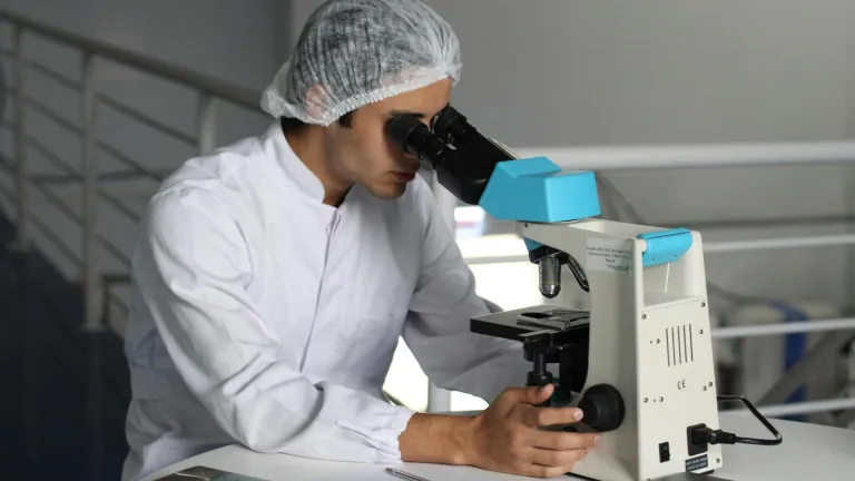 Medicamentos que se producen en Colombia: inversión de MinCiencias 