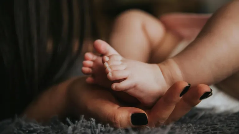 En 2024, Colombia alcanzó la cifra más baja en nacimiento de bebés, según el Dane