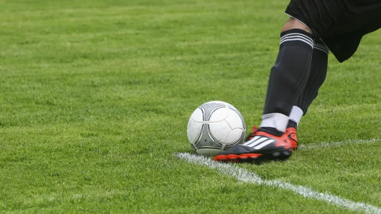 Canchas sintéticas en Bogotá: Paso a paso para reservar