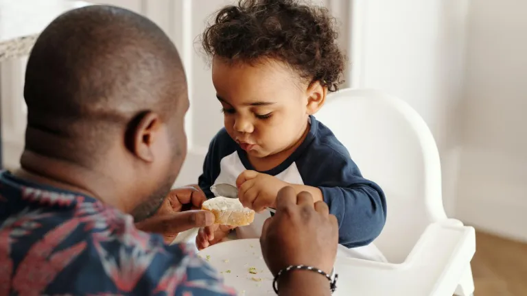 Recomendaciones para alimentar a los niños de manera saludable