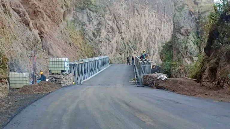 INVIAS anuncia reconstrucción del Puente La Aguada II tras Daño por Alud