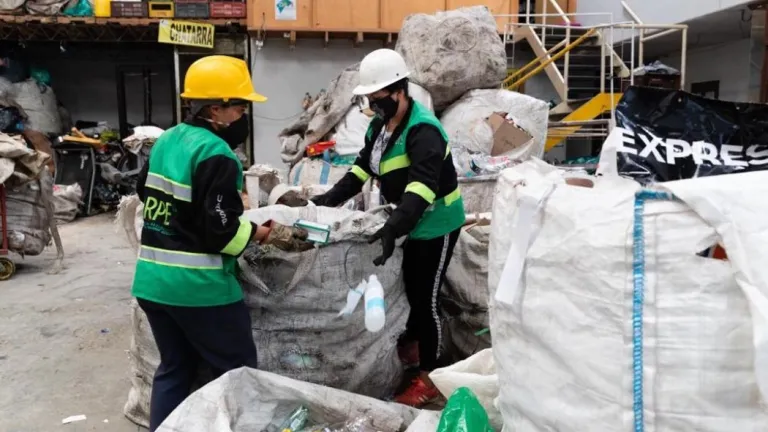 Multa contra presidente Petro: no pagará por modelo de basuras